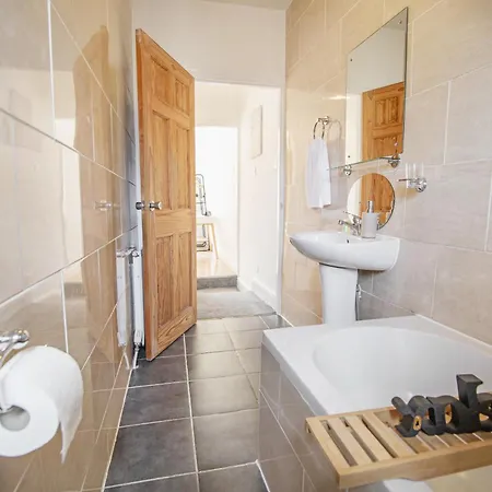 Holiday home Urban Retreat Oasis Free Parking 13ppl Sheffield